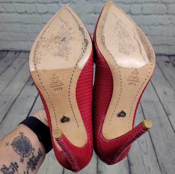ALICE + OLIVIA | embossed leather high heel pumps - Picture 8 of 12